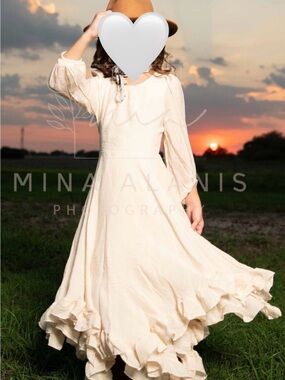 Joyfolie Cream Puff-Sleeve Ruffle-Hem Dress in Cream